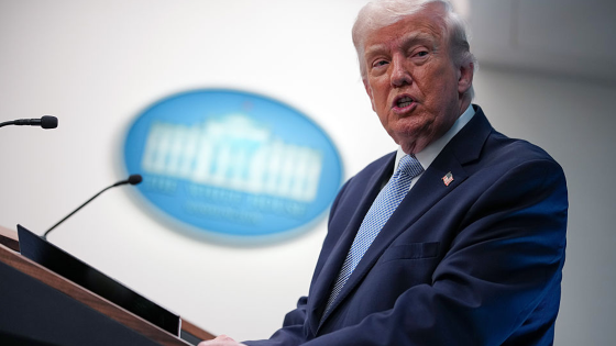 Trump Threatens Jail for Journalist Over Iran Rescue Story