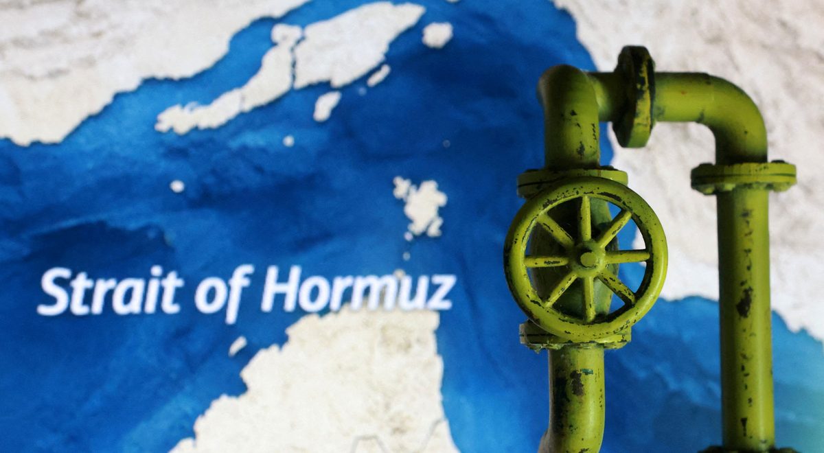 Iran Seeks to Charge $1-Per-Barrel Toll in Yuan or Stablecoins on Strait of Hormuz Tankers — Image credit: Seoul Economic Daily / Seoul Economic Daily