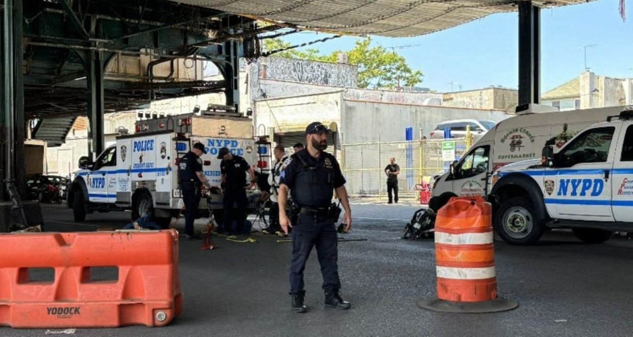 Men Seen Emerging from NYC Sewers in Brooklyn Neighborhoods